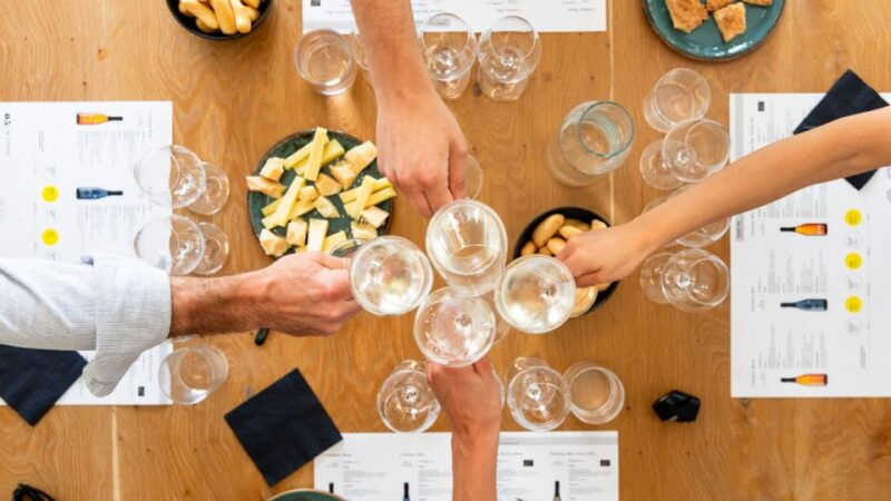 valdobbiadeneprosecco-tastingappetizerswinery-vineyard