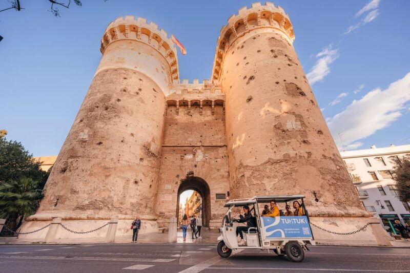 valencia-2-hour-city-highlights-guided-tuk-tuk-tour