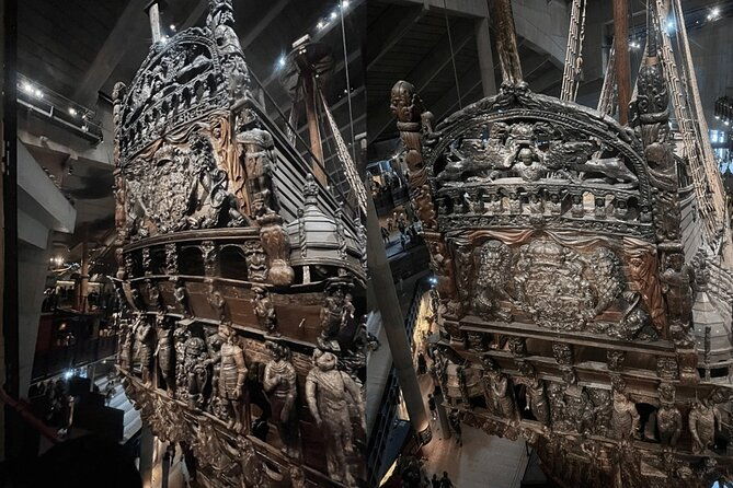 vasa-old-town-city-hall-palace-with-entry-guided-tour