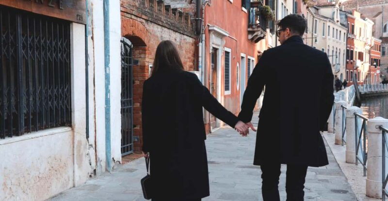 venice-a-private-session-with-a-local-videomaker
