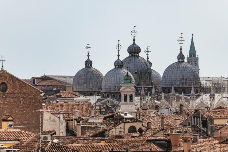 venice-exclusive-rooftop-terraces-tour-with-prosecco