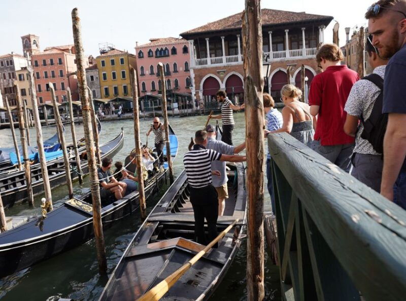 venice-food-tasting-tour-with-cicchetti-dishes-and-wine