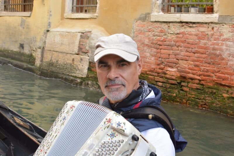 venice-gondola-serenade-on-the-grand-canal