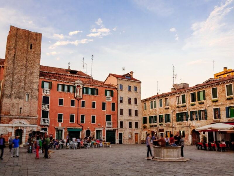 venice-private-walking-tour-doges-palace-and-gondola-ride