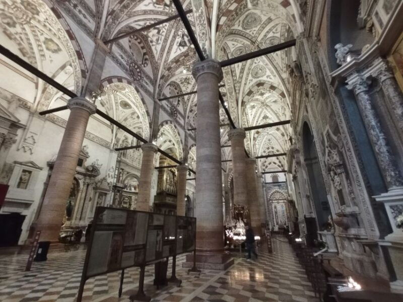 verona-small-group-guided-walking-tour-with-arena-tickets