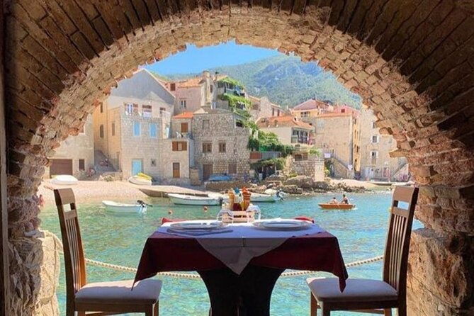 vis-pakleni-islands-full-day-private-boat-tour