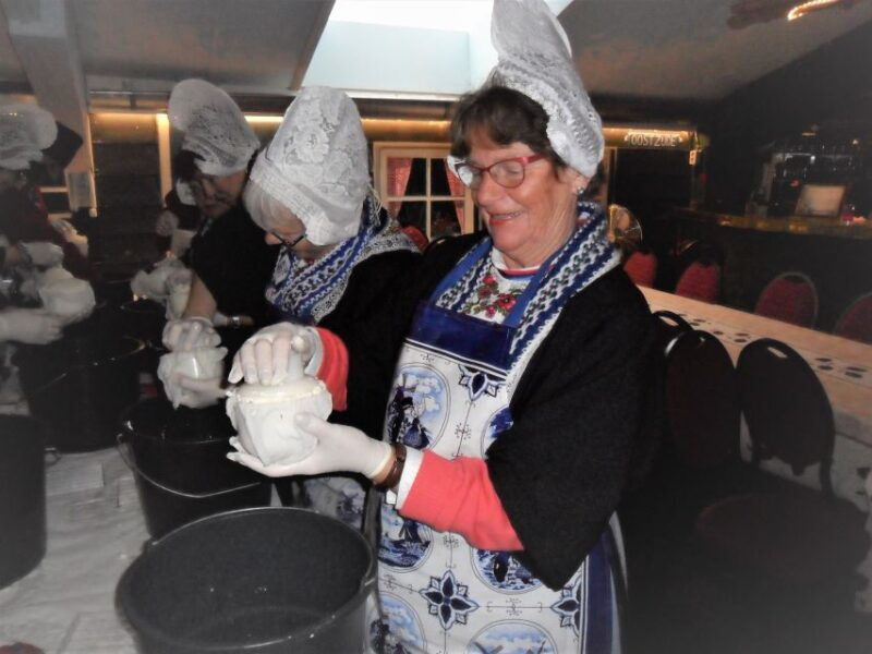 volendam-2-5-hour-cheesemaking-workshop-clog-making-tour