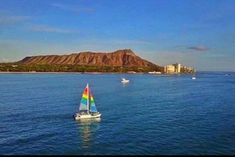 waikiki-beach-turtle-snorkeling-and-sailing-on-hawea