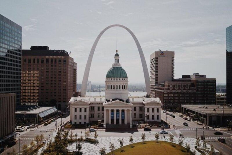 walking-tour-of-the-saint-louis-fascinating-history-2