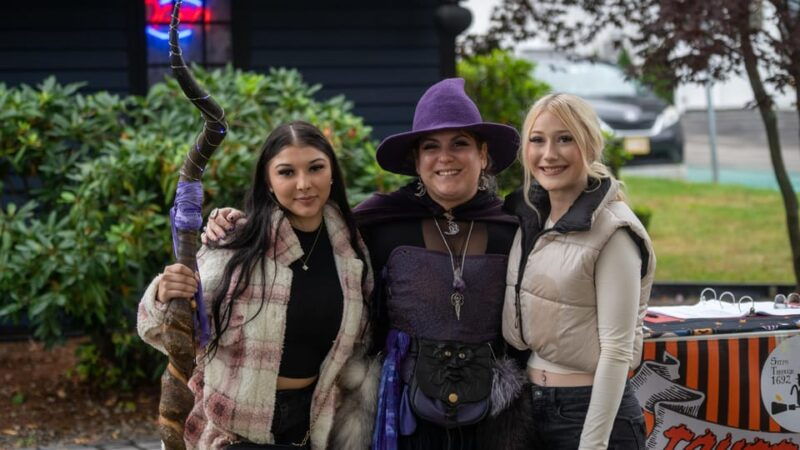 wandering-witches-3
