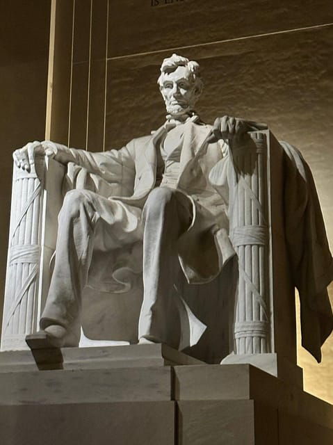 washington-dc-private-moonlight-van-tour