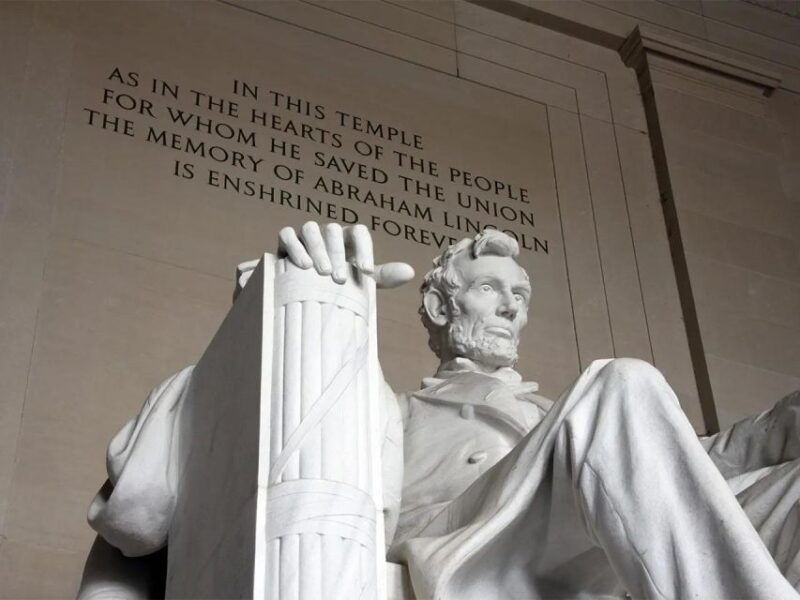 washington-dc-private-tour-with-luxury-vehicle