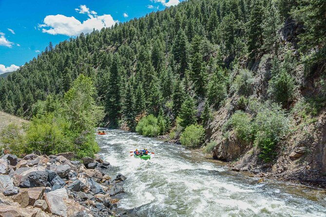 whitewater-rafting-adventure-near-denver