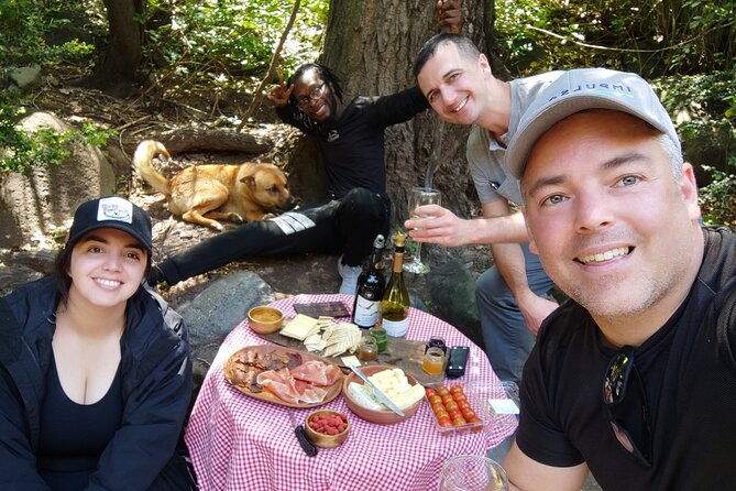wine-and-food-tasting-with-hiking-near-santiago