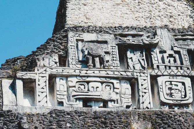 xunantunich-mayan-ruin-and-blue-hole-combo-tour