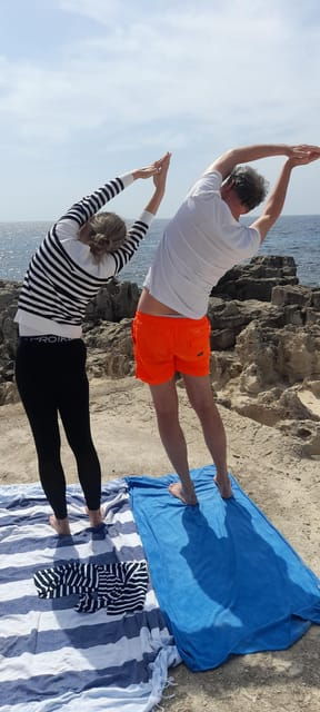 yoga-meditation-at-the-beach-or-in-the-forest