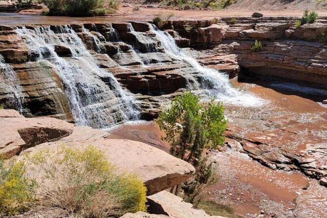 zion-hummer-tour-to-zion-waterfall-with-swimming