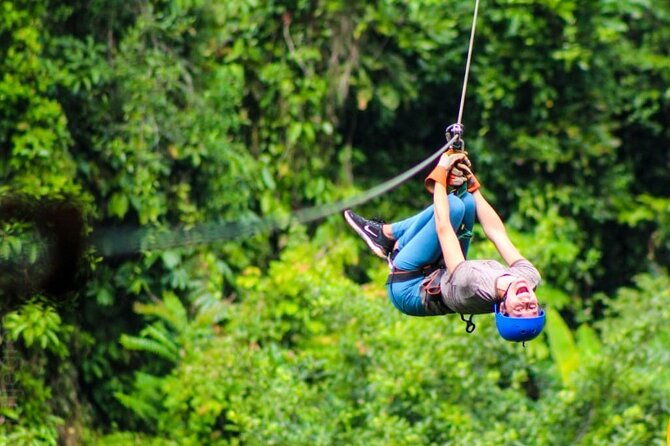 zipline-canopy-tour-near-manuel-antonio