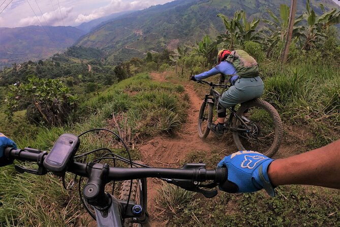 2-days-mountain-biking-enduro-in-hieleros-and-mamarumi