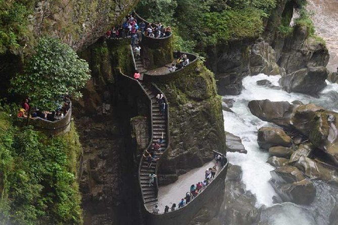 4-day-private-tour-from-volcanoes-route-to-the-amazon-rainforest