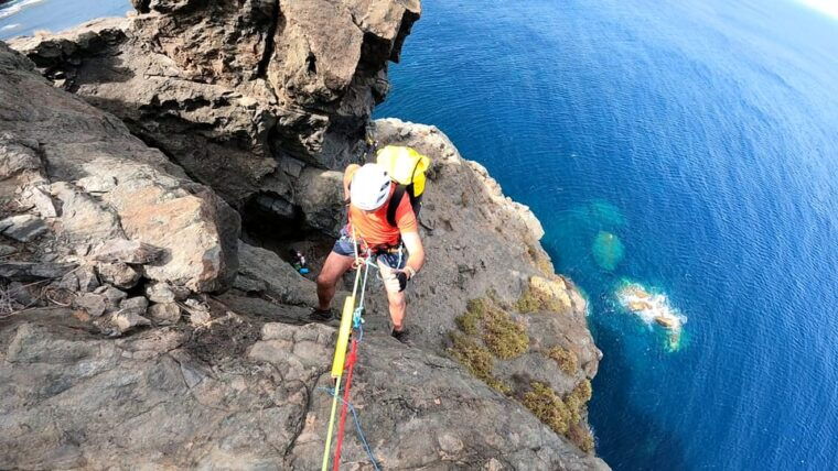 agaete-gran-canaria-coasteering-tour-winter-edition