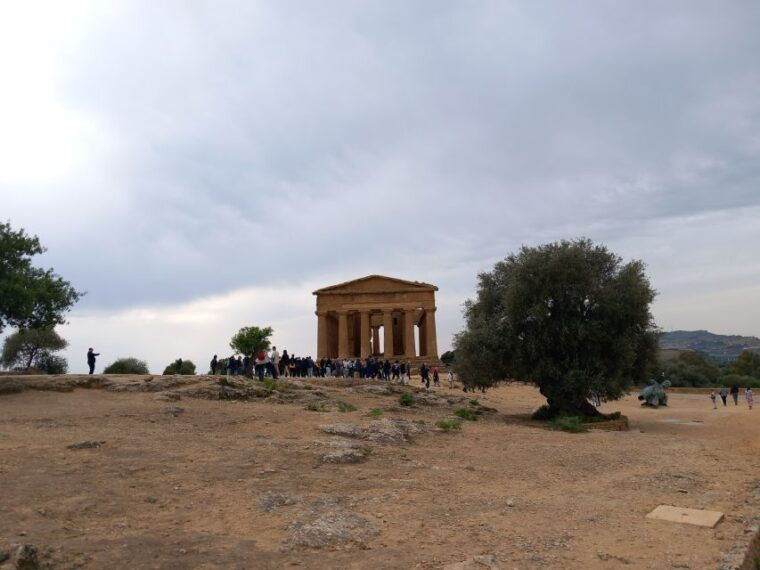 agrigento-valley-of-the-temples-guided-tour
