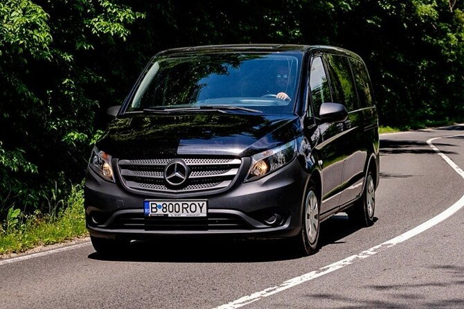 airport-transfer-with-mini-van-for-8-passangers