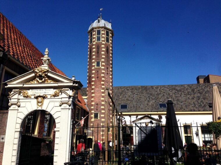 alkmaar-small-group-city-walking-tour-english