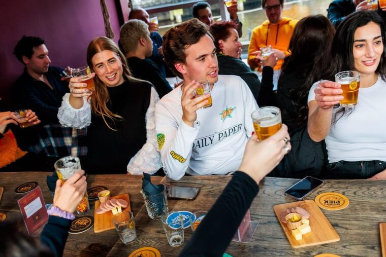 amsterdam-dutch-craft-beer-tasting-with-cheese-and-snacks