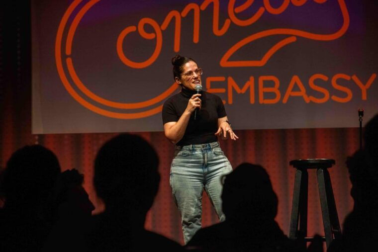 amsterdam-the-comedy-embassy-stand-up-show