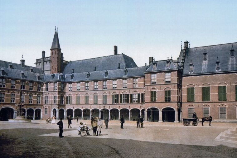 amsterdam-the-hague-delft-and-rotterdam-private-day-tour