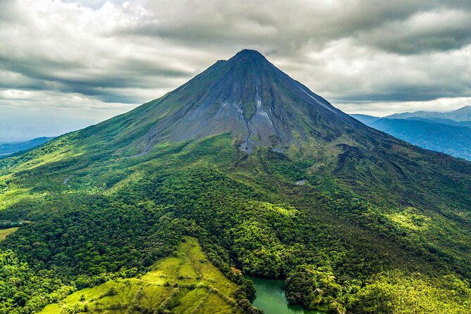 arenal-volcano-lava-trail-and-baldi-hot-springs-with-dinner