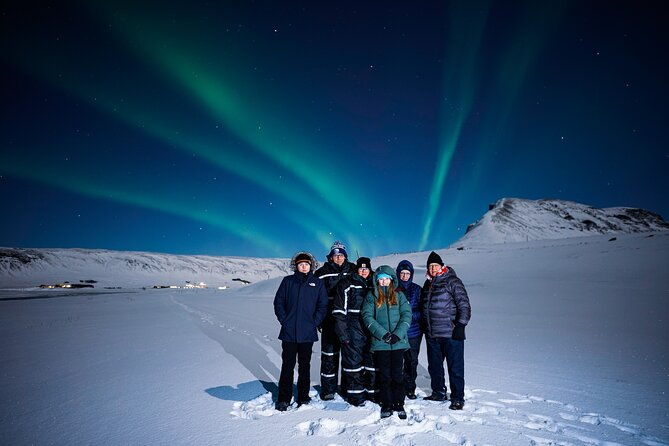 award-winning-private-northern-lights-tour-with-all-inclusive