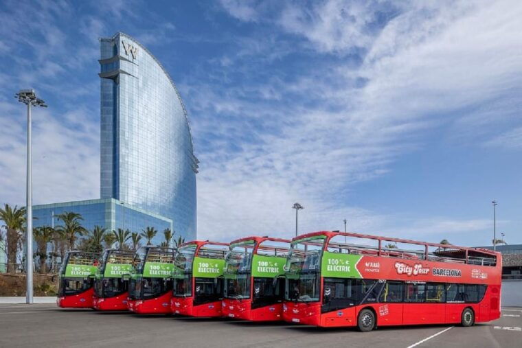 barcelona-hop-on-hop-off-bus-aquarium-tour