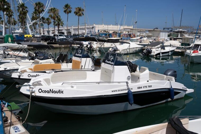 benalmadena-boat-rental-in-malaga-for-hours