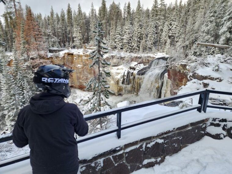 bend-guided-snowmobile-tours-in-national-volcanic-monument