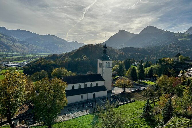 bern-private-tour-gruyeres-cheese-and-lavauxs-unesco-wine
