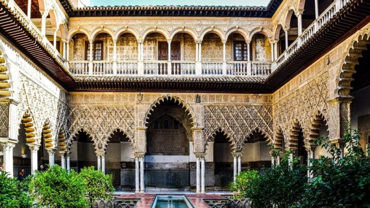 best-of-seville-private-walking-tour-with-local