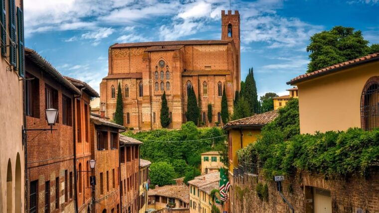 best-of-siena-private-walking-tour-with-a-local