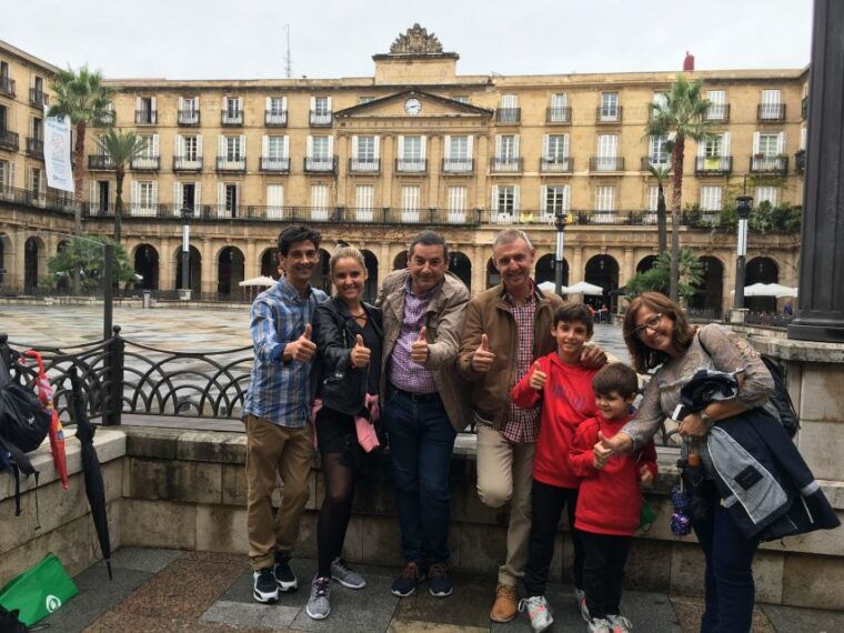 bilbao-classic-modern-guided-walking-tour-with-pintxos