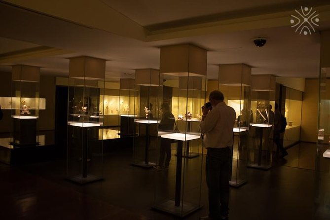 bogota-8-hour-sightseeing-tour-with-gold-museum-monserrate-and-colombian-lunch
