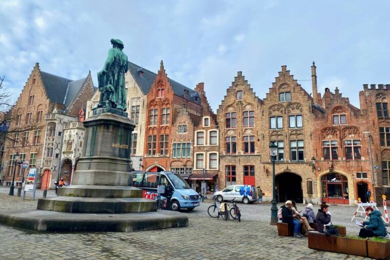 bruges-highlights-boat-beer-chocolate-day-trip-from-paris-2
