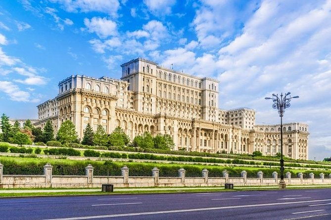 bucharest-city-tour-and-wine-tasting-2-5-hours