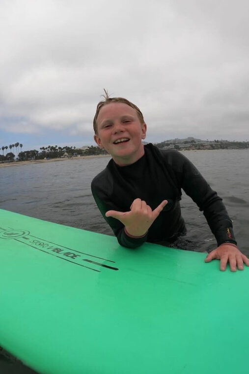 cali-surfing-lesson-with-local-instructors