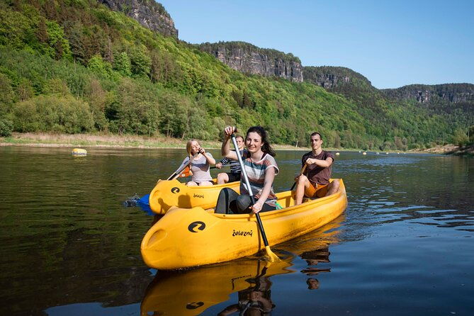 canoeing-on-the-elbe-river-from-decin-to-bad-schandau