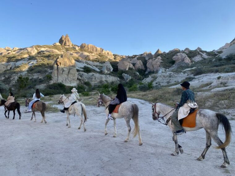 cappadocia-horse-riding-tour-with-sunrise-or-sunset-options