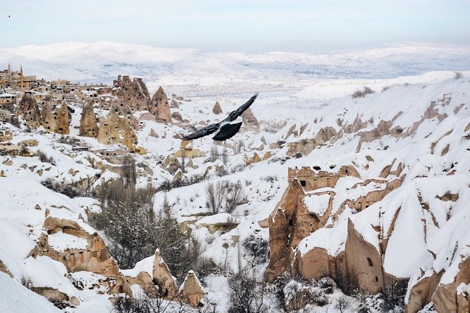 cappadocia-horseback-riding-in-winter-wonderland