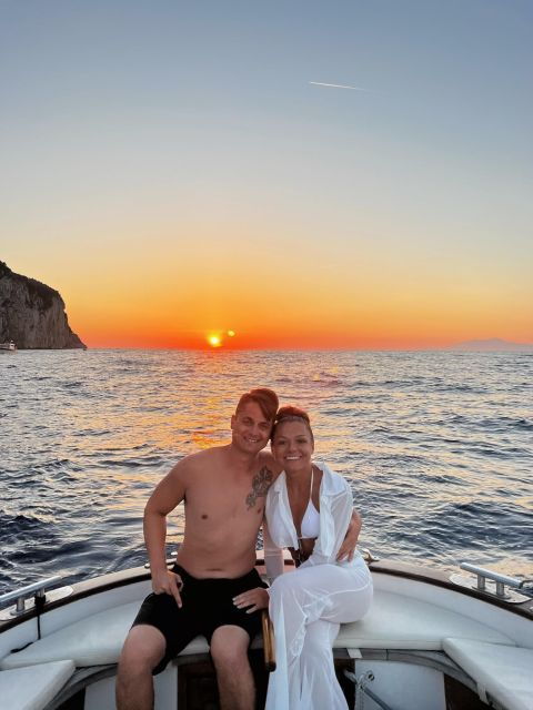 capri-sunset-boat-tour