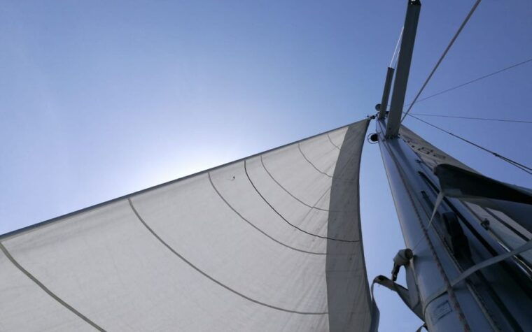 catania-guided-sunset-sailing-trip-with-aperitif-prosecco