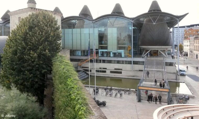 contemporary-architecture-in-bordeaux-city-center